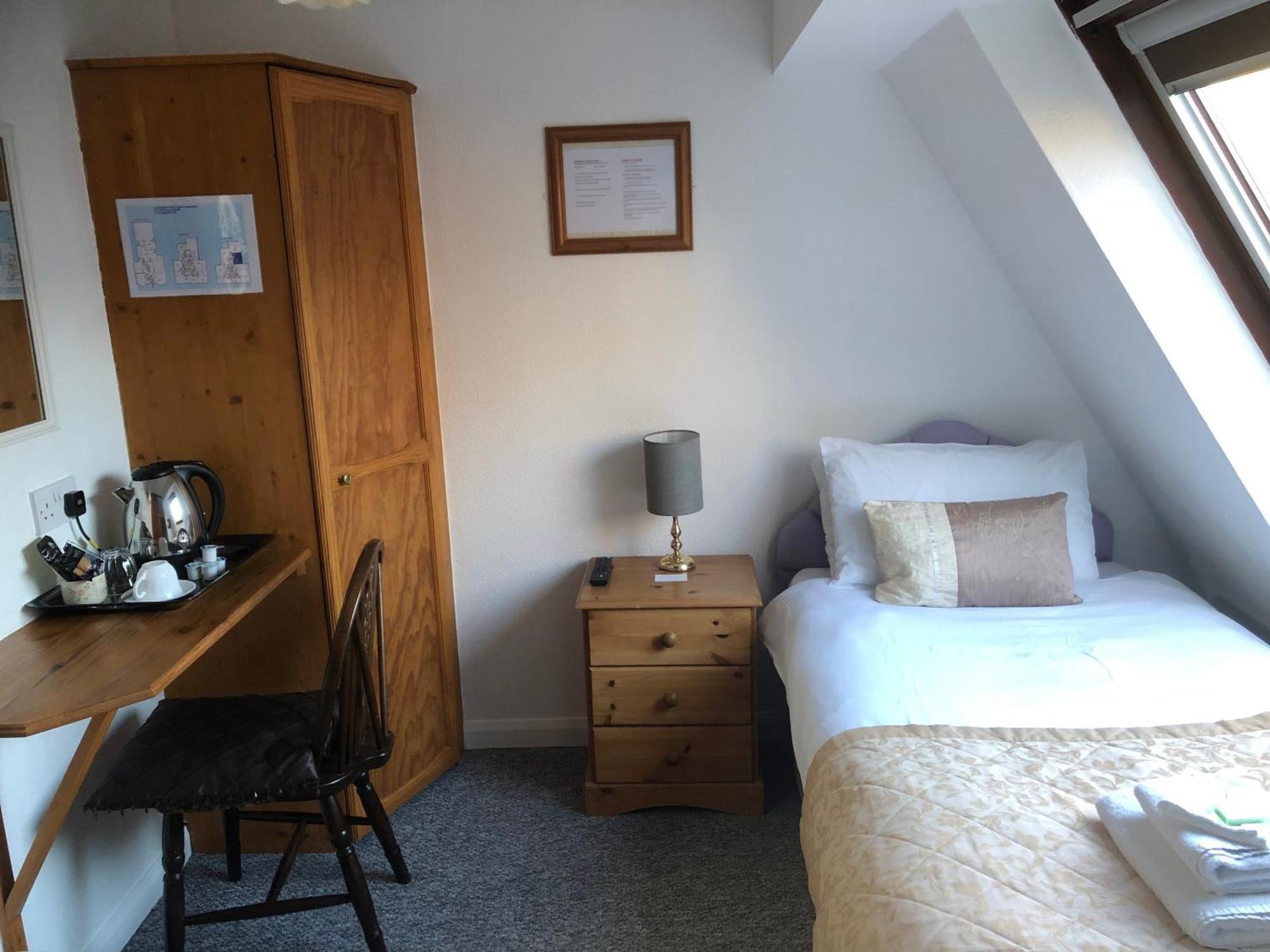 Fairways Guest house *